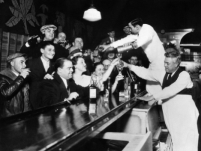 sloppy-joe-s-bar-in-downtown-chicago-after-the-repeal-of-prohibition-december-5-1933_i-g-37-3725-rjsaf00z